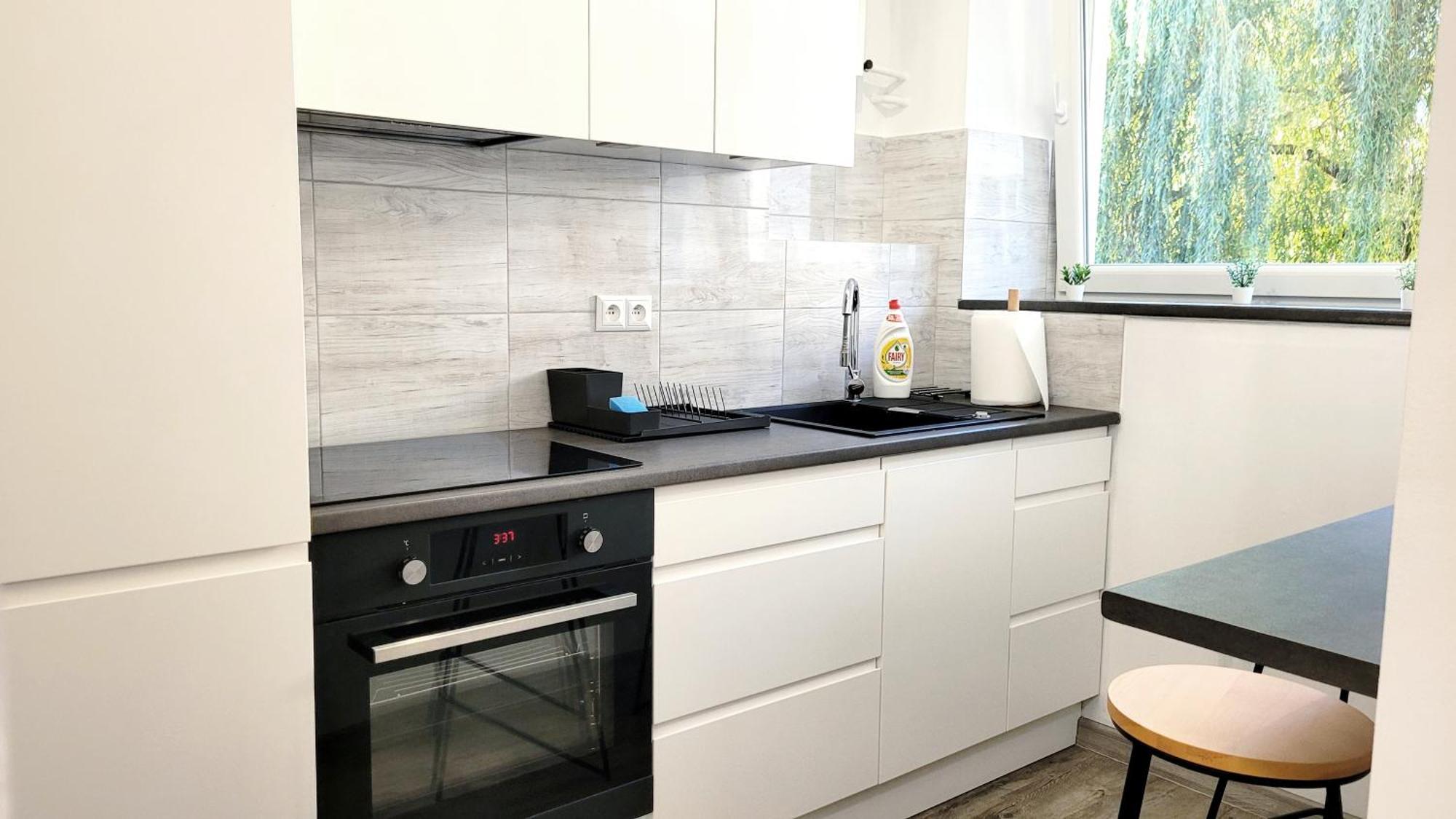 Great Life - Apartment Next To Metro Station Варшава Экстерьер фото